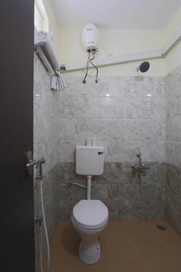 Green Tree Hotel-Near Vfs Global And Ramee Mall Chennai Extérieur photo
