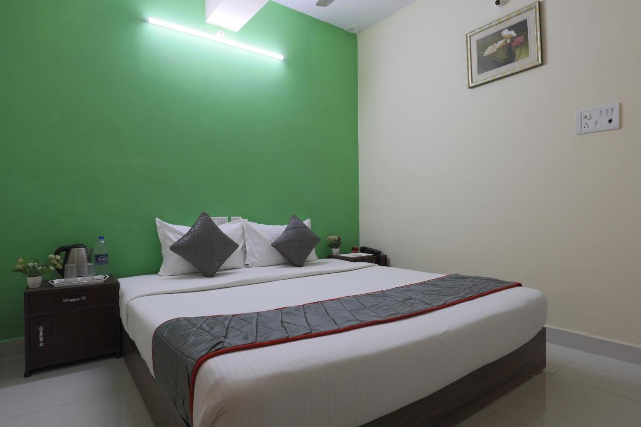 Green Tree Hotel-Near Vfs Global And Ramee Mall Chennai Extérieur photo