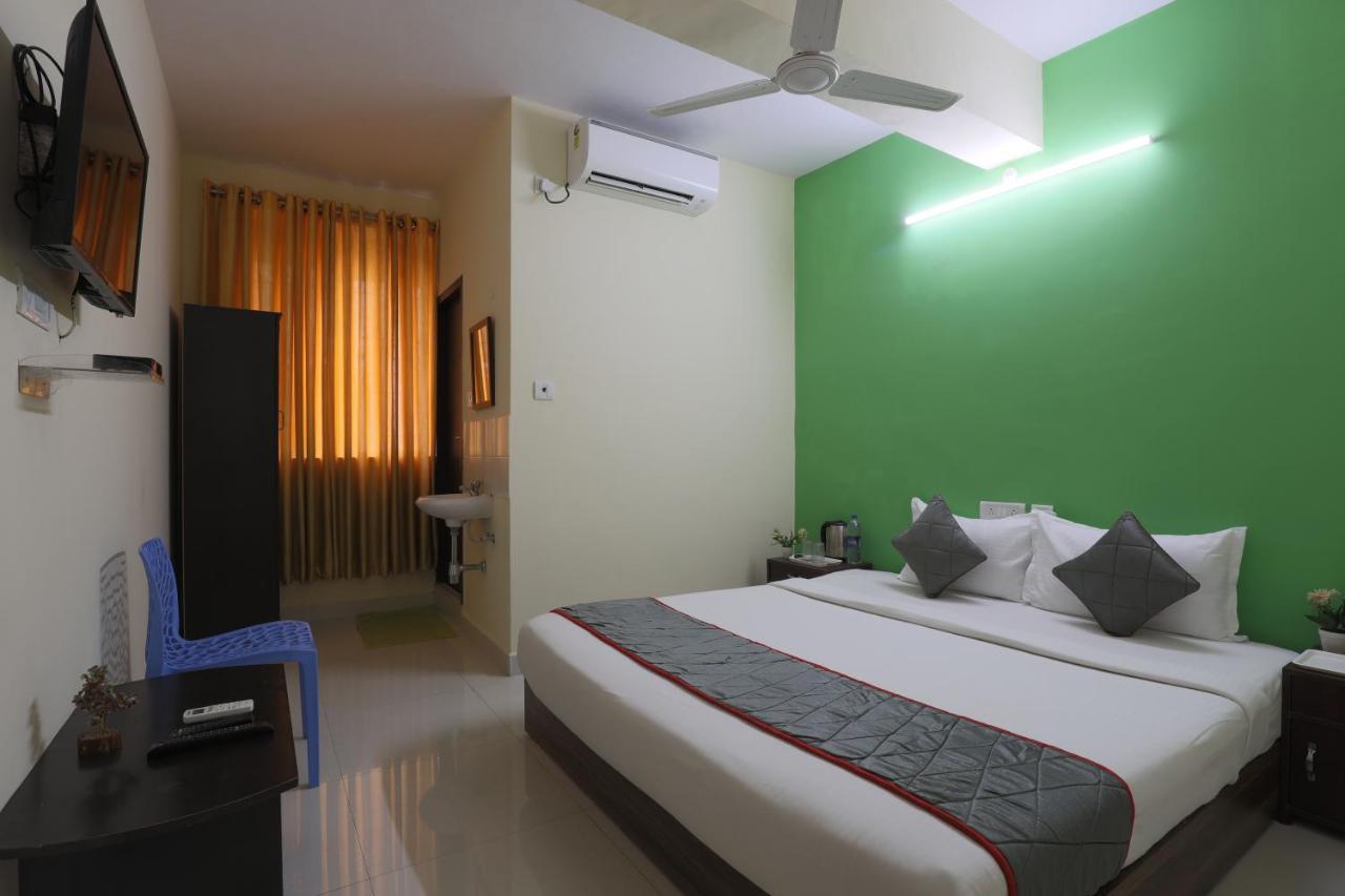 Green Tree Hotel-Near Vfs Global And Ramee Mall Chennai Extérieur photo