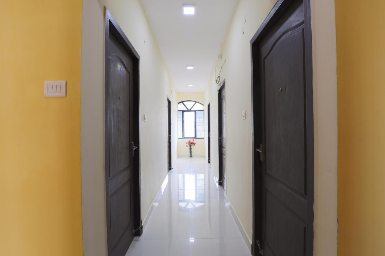 Green Tree Hotel-Near Vfs Global And Ramee Mall Chennai Extérieur photo