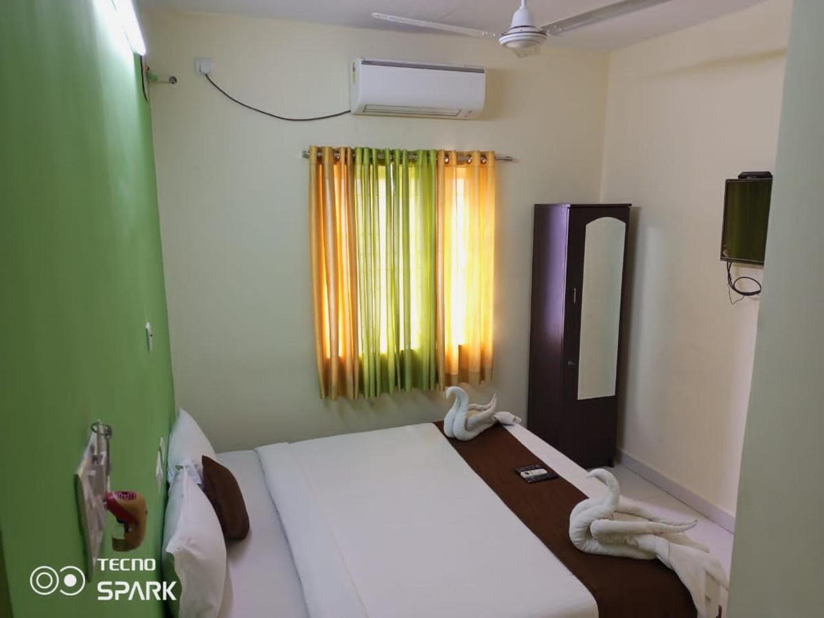 Green Tree Hotel-Near Vfs Global And Ramee Mall Chennai Extérieur photo