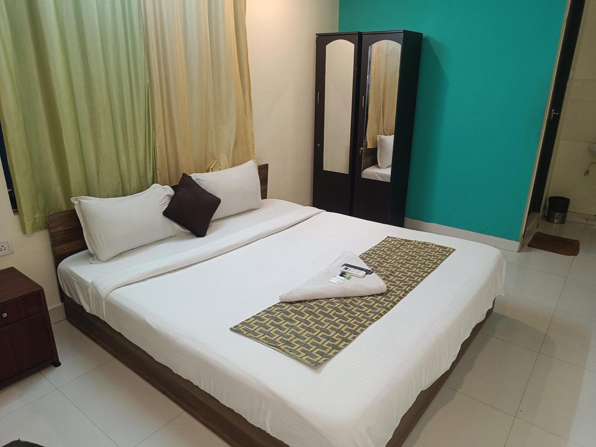 Green Tree Hotel-Near Vfs Global And Ramee Mall Chennai Extérieur photo